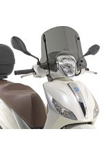 Szyba motocyklowa GIVI do Piaggio Medley 125/150 (16-19) przyciemniana [montaż wymaga mocowania A5606A]